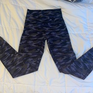 Aerie blue camouflage leggings